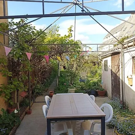 בית נופש During The 24hours Week / Legend *